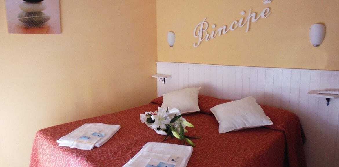 Hotel Principe Pietra Ligure Bagian luar foto